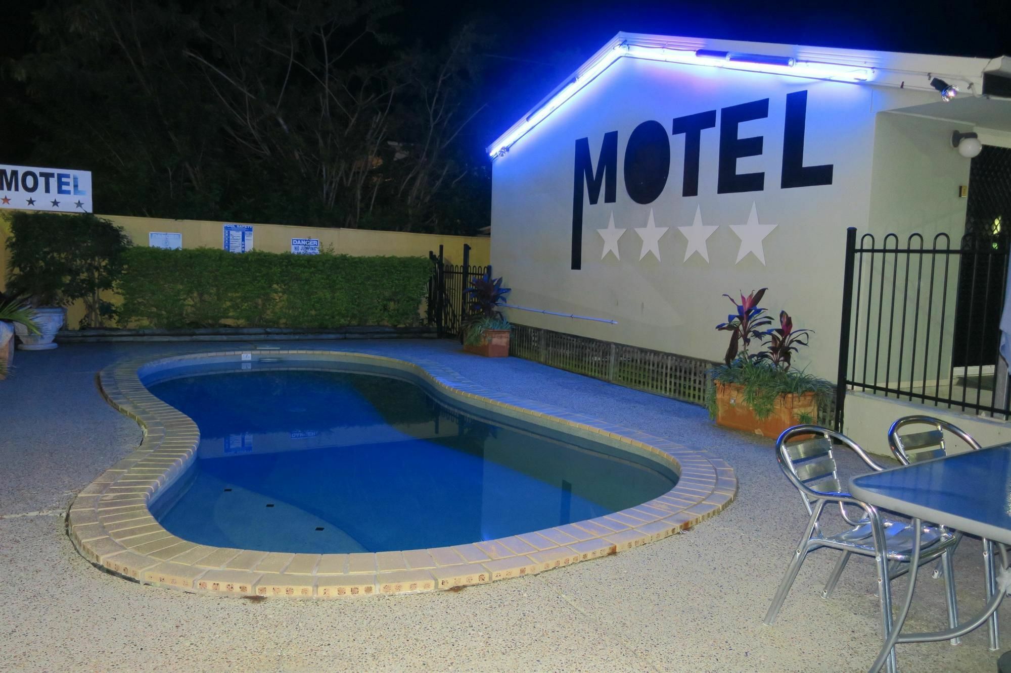 Caboolture Central Motor Inn, Sure Stay Collection By BW Exterior foto